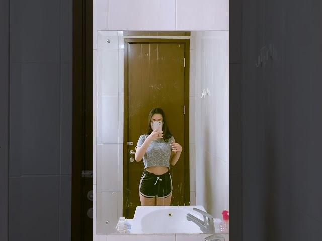 Ga ada niatan buat keluar dari kamar mandi gitu? #short #shorts