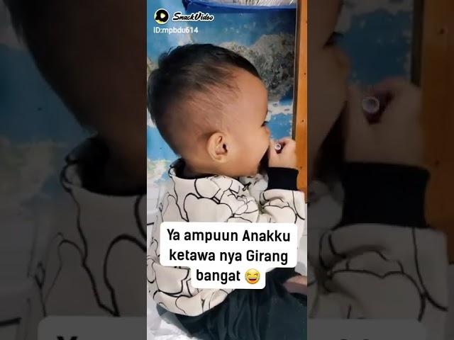 Ya Ampuun Ananku ketawanya girang bangat dah 