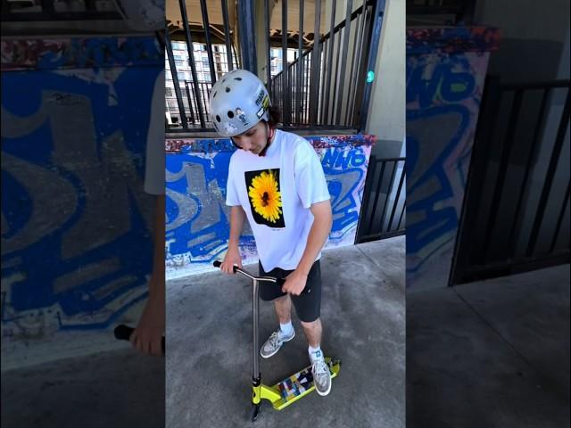 Мой ученик Егор на новом самокате  #самокат #скейтпарк #skate #bmx #трюки #трюкинасамокате