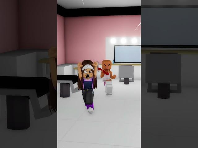 she cut off all my hair#robloxshorts #roblox
