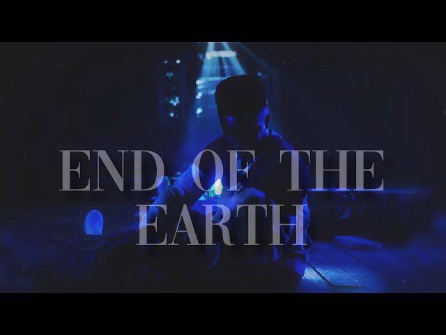 lucas & max l end of the earth