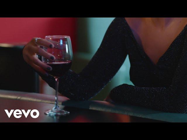 Maddie & Tae - Drinking To Remember (Official Music Video)