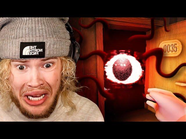 I Played The SCARIEST Roblox Horror Game... (Doors)