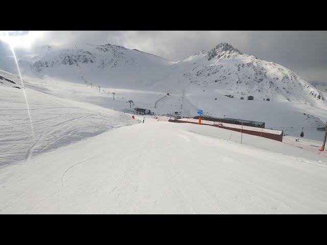 Top to Bottom, Pistes Challe Blue, Boveniéres Blue/Red and Charmasson Blue  La Norma/Valfrejus Ski