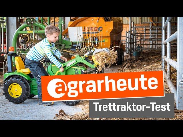 Traktor-Test: Kind testet John Deere Trettraktor mit Anhänger