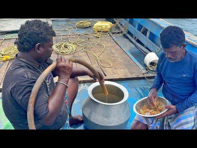 Fish Curry | கடல் மேல் சமைத்த சுவையான தோழன் மீன்  குழம்பு