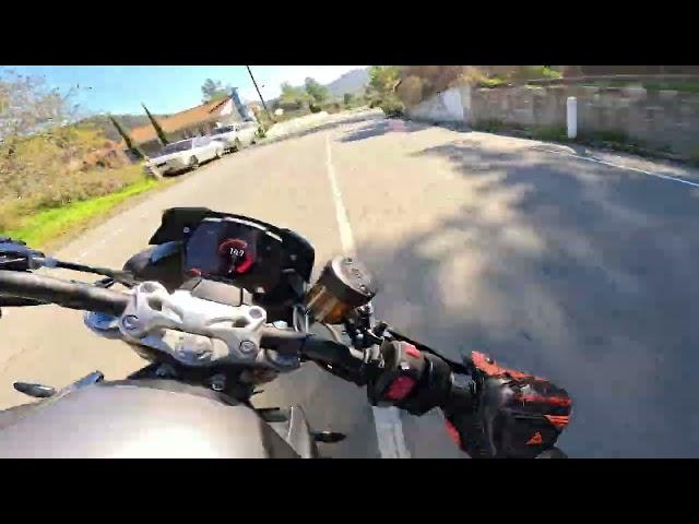 Test Ride The New Triumph Speed Triple 1200 RS