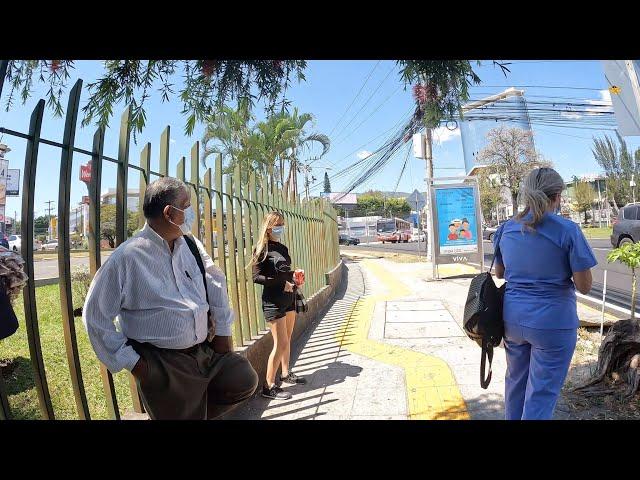 Inside San Salvador's LEAST Dangerous Hood
