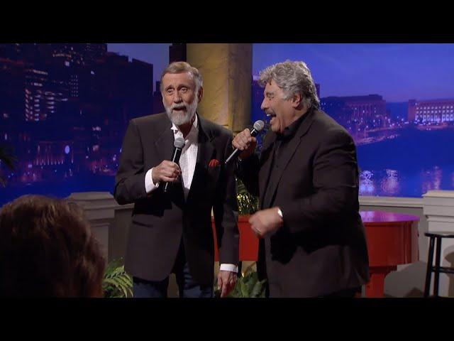 Ray Stevens & Tony Orlando - "Tie a Yellow Ribbon Round the Ole Oak Tree" (Live CabaRay Nashville)