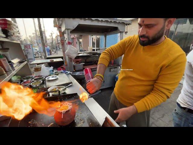 The Street Chef Serves Matka Zatka Omelet | Indian Street Food