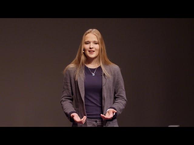 Everyone can become a polygot | Taisiia Tvertina | TEDxTwenteU