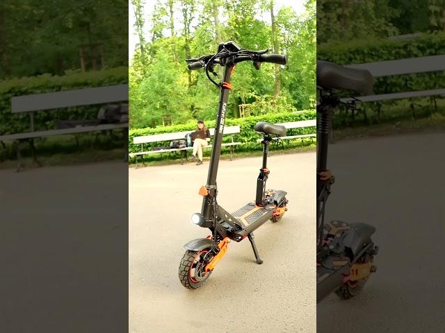  This e-scooter is a speed demon - KuKirin G2 Max 