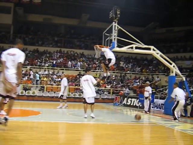 Paul Artadi 2 Handed Dunk