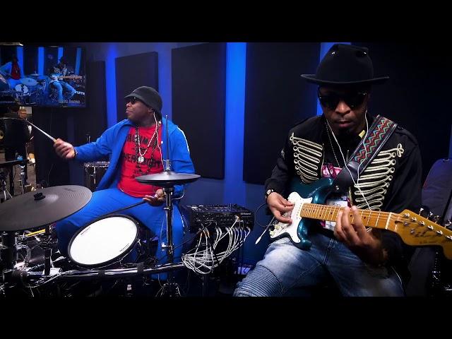 Daru Jones & Marcus Machado perform D.Stubs & M.Drix PregameVL1.5 Beattape Prelude (Live @ Drumeo)