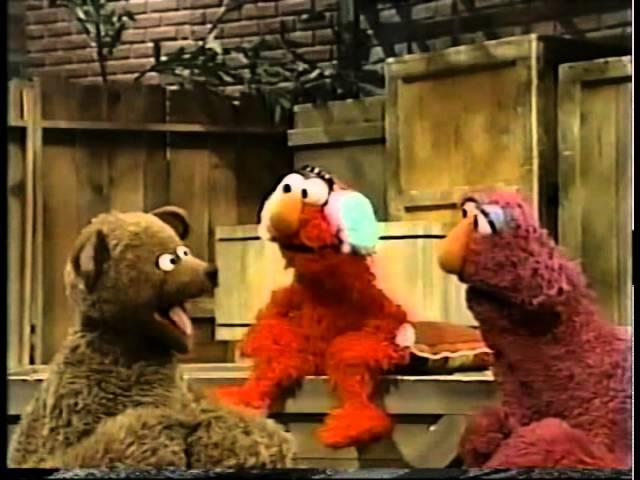 Sesame Street - Elmo Gets a Boo Boo