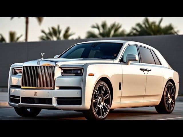 Rolls-Royce Phantom: The Dream Car for Luxury Lovers!"@MotorsSportsMenia