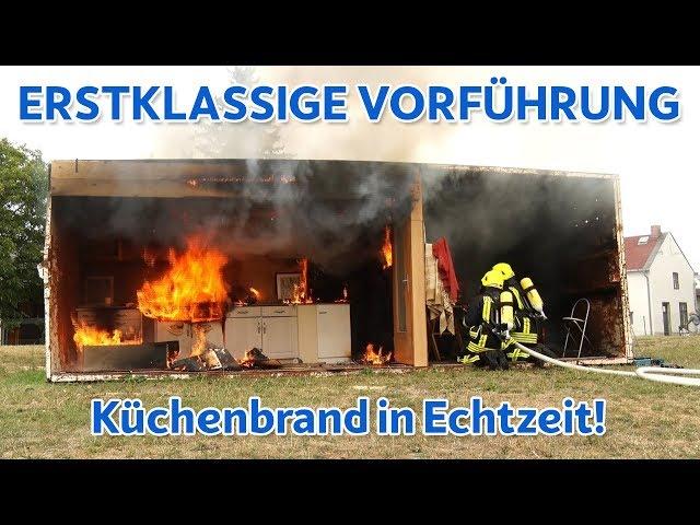 Erstklassige Feuerwehr-Vorführung in Echtzeit!