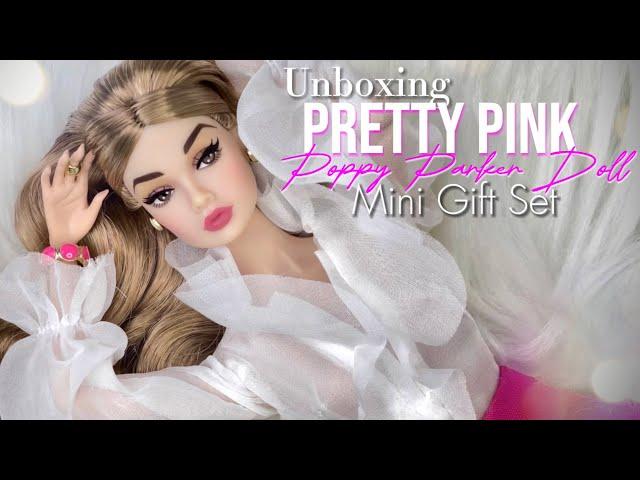 Unboxing Pretty Pink Poppy Parker Dressed Doll Mini Gift Set