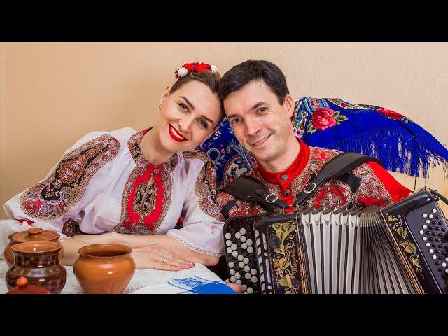 Красивая песня под гармонь. Платочек... Ансамбль Калина. Russian folk song...