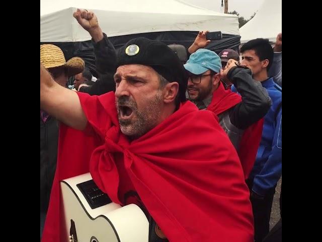 Caravana de Panambi (RS) chega cantando à Vigília #LulaLivre