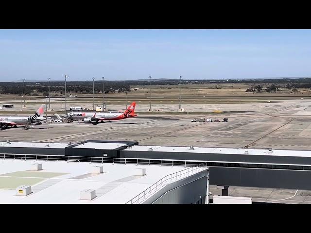 Melbourne Airport plane spotting