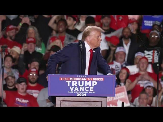 Donald Trump's mic cuts out for nearly 20 minutes at Detroit rally