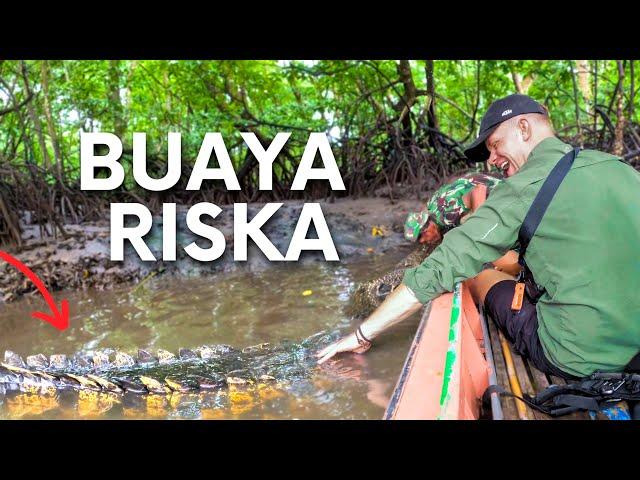 Meeting The Crocodile Man of Indonesia (Bontang, East Borneo)