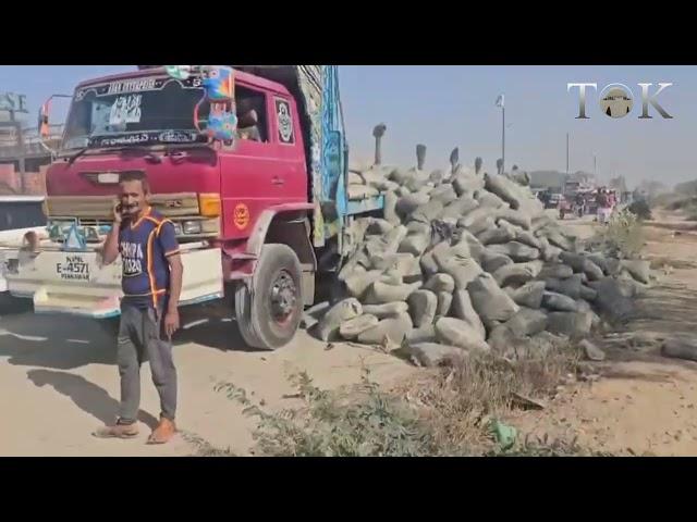 Tragic Accident Near Jamali Bridge: 2 Dead, 1 Injured in Karachi | Karachi Police | Traffic Accident