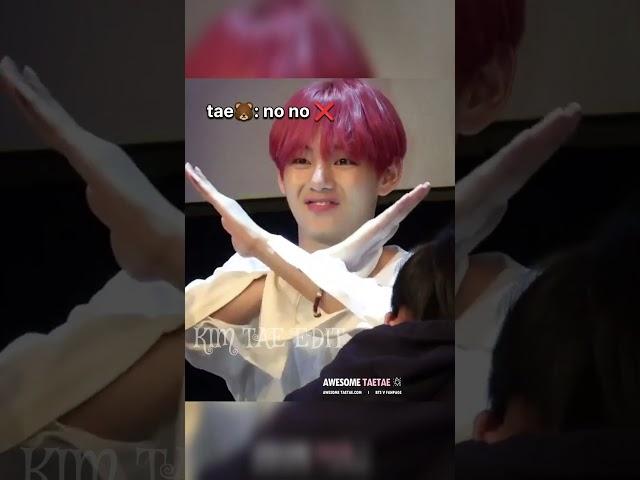 the way taehyung cutely replying army girl#bts #taehyung #shorts