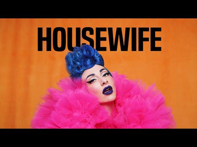 Qveen Herby - HOUSEWIFE [Lyrics]