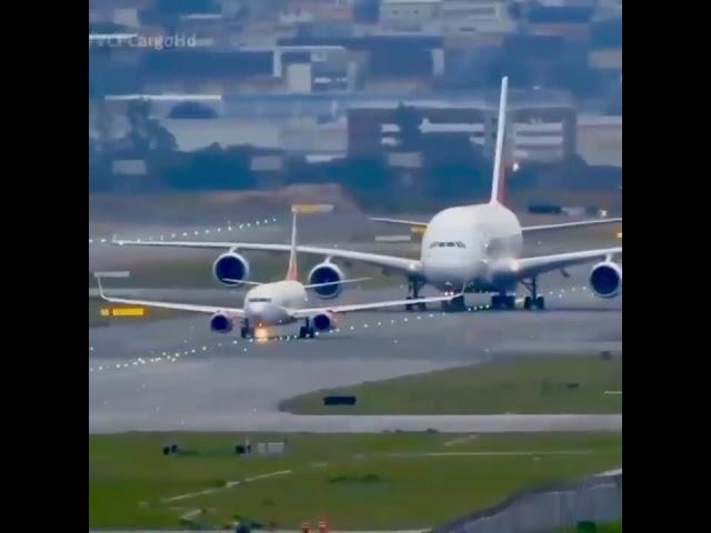 Airbus A380 Vs Boeing 737! #aviation