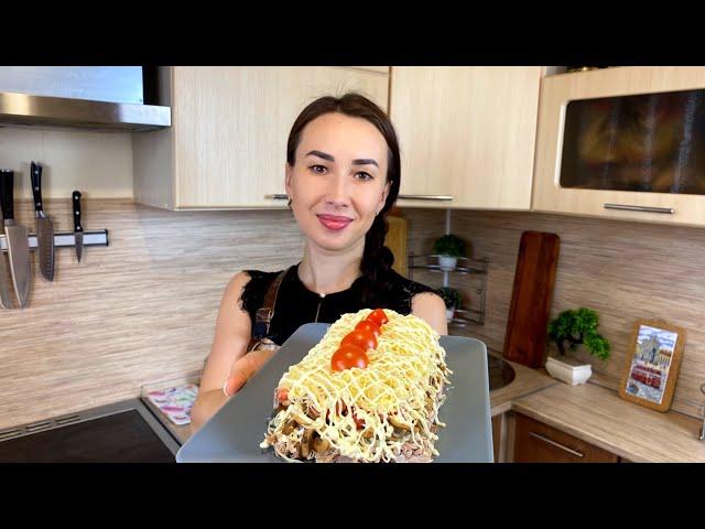 Самые ВКУСНЫЕ САЛАТЫ на ВСЕ ПРАЗДНИКИ! Лучшие 7 рецептов слоеных салатов! Простые и Вкусные!