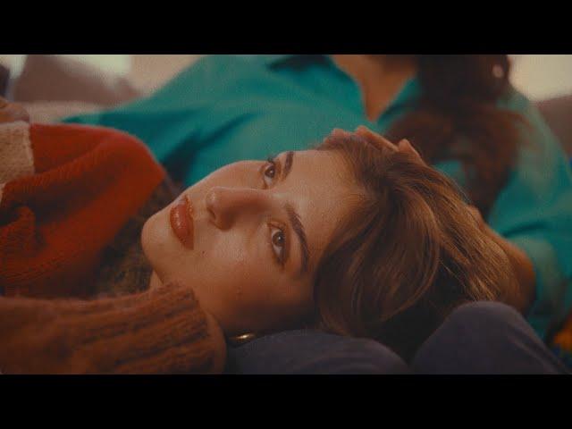 Andrea Bejar - Mi Niña (Official Music Video)