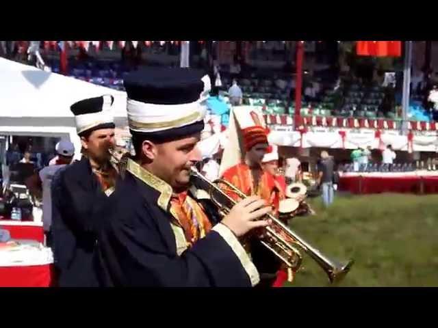 1306-16.08.2015-kurtdere güreşi-GÜREŞ ÖNCESİ MEHTERAN TAKIMI  (1080P)