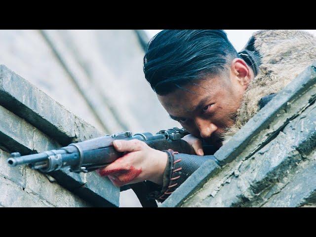 即便身負重傷，狙擊手依然徒手爬到房頂，暗殺日軍指揮官！【sniper】