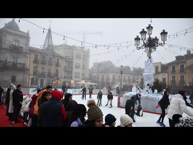 Apertura de la pista de hielo en Ponferrada