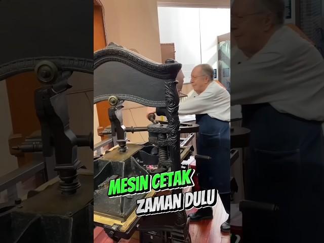 Beginilah Proses Cetak Poster pada Zaman Dulu