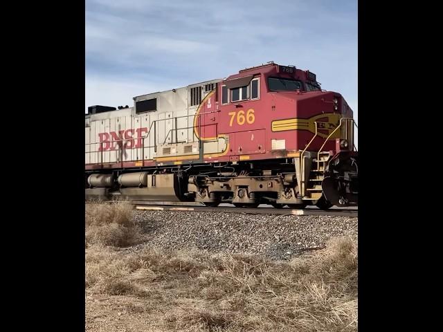 BNSF warbonnet 766 leads second on a windmill blade train #windmills #warbonnet #bnsf #shorts