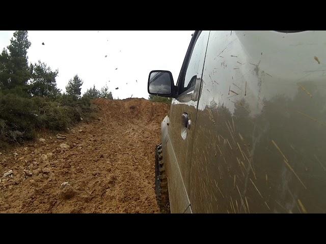 Suzuki Jimny climb