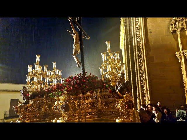 Entrada del Cristo de la Buena Muerte (Gitanos) de Utrera bajo la lluvia - BCT Vera Cruz