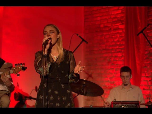 Alena Nikolaeva - Away We Run (live)