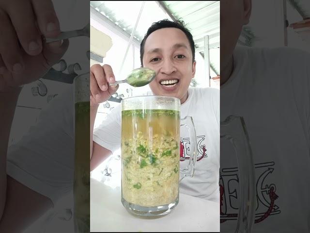 Beli soto nutrisari di angkringan west pakai gelas 3 liter tapi sama penjualnya dimarahin!!