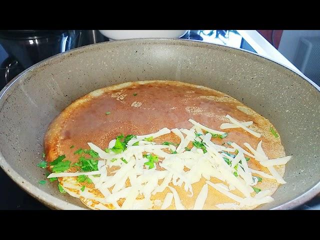 Блины с сырной начинкой, вкусный завтрак