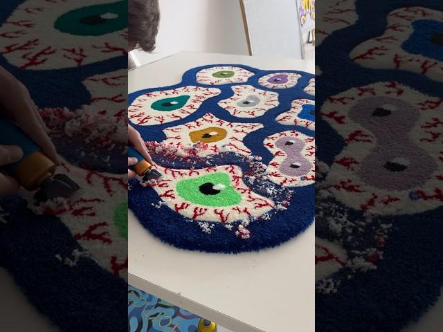 Carving process #rugs #interiorart #tufting