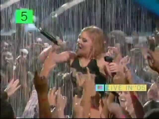 Kelly Clarkson - Since U Been Gone 2005 MTV VMA's