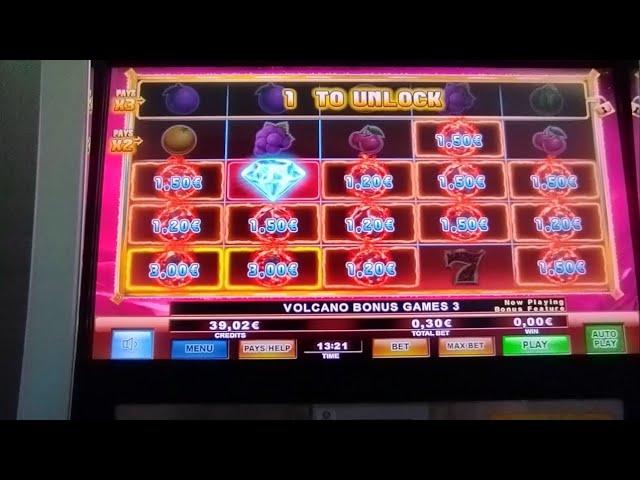 Play Slots/VOLCANO QUEEN LIGHTNING FRUITS BET 0.30€