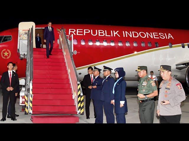 Kedatangan Presiden Jokowi dari Abu Dhabi, Pangkalan TNI AU Halim Perdanakusuma, 18 Juli 2024