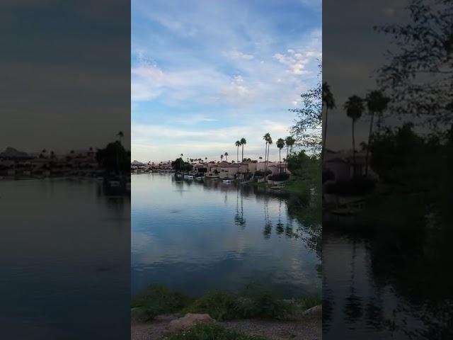 No way....Lakefront property in Arizona?