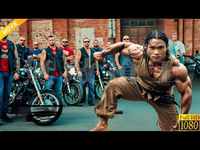 Russian Hercules laughed at Chinese Kungfu for being weak but was kicked away by a Chinese master