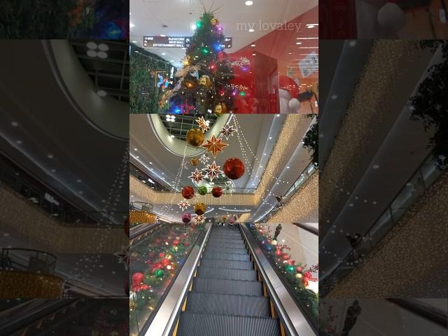 Christmas at SM Mall of Asia, Metro Manila, Philippines #christmas  #smmoa #holiday #smmallofasia